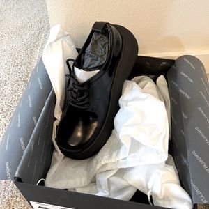 Women black leather shoes